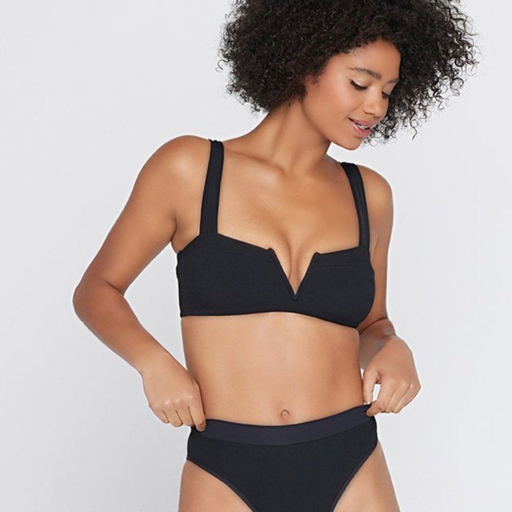 L*Space Swim Ribbed 'LEE LEE' Bikini Top